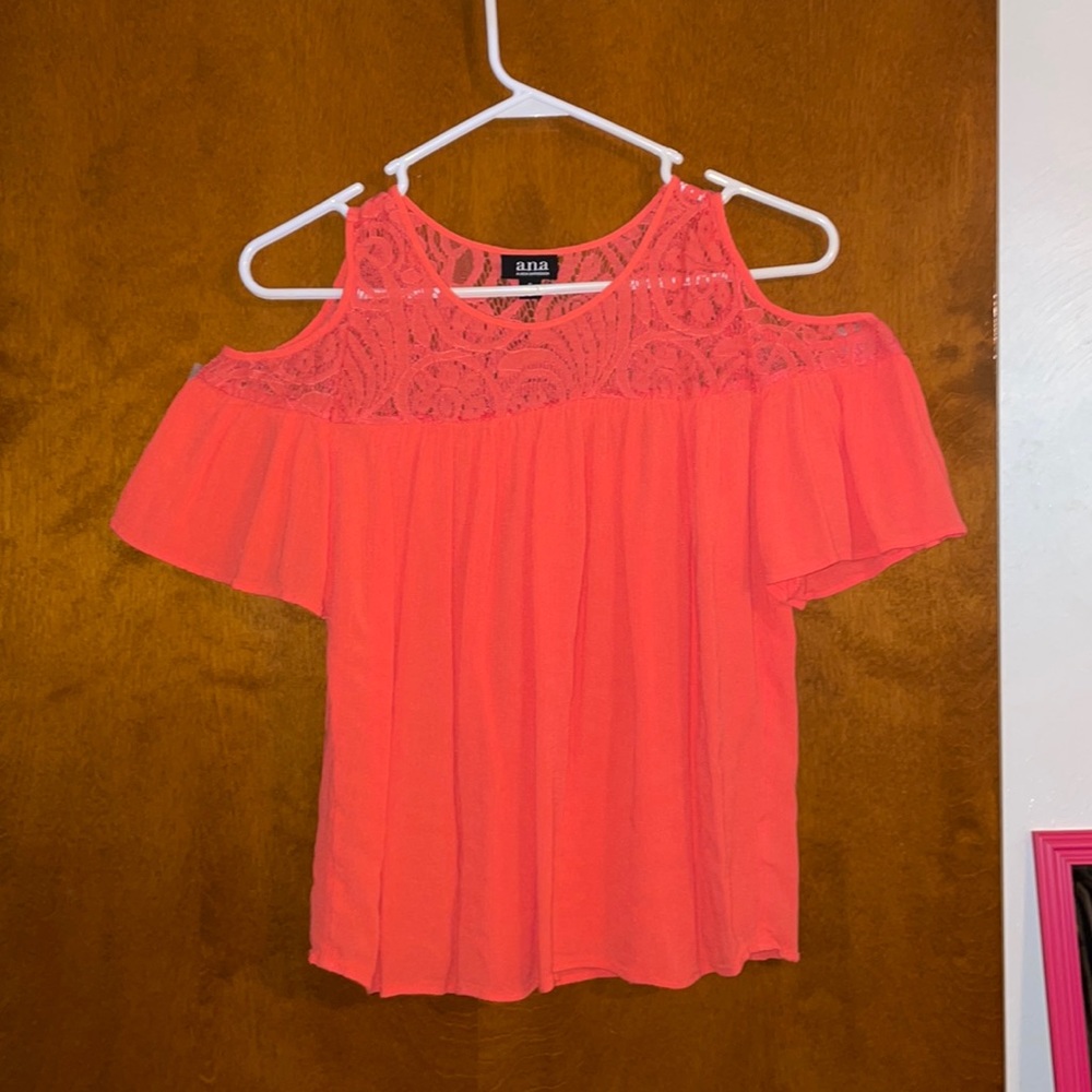Coral flowy soft texture cold shoulder lace detail top perfect for summer